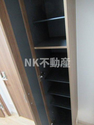 【玄関】 | Y'z Lucao(ワイズルカオ）（新石切賃貸） | シューズボックスです