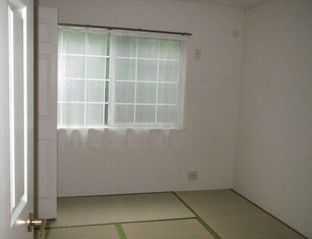 HOUS ED EEPI(ハウスドエピ)の寝室|寝室にぴったりのお部屋です