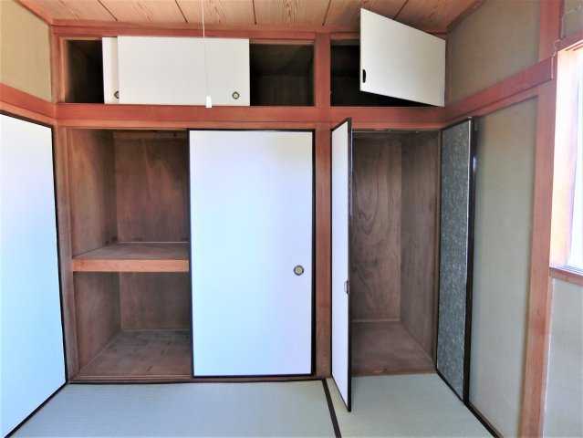 八街市吉倉貸家の収納