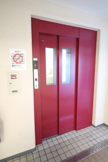 【その他共用部分】 | 日常生活にはかかせないエレベーター付き。