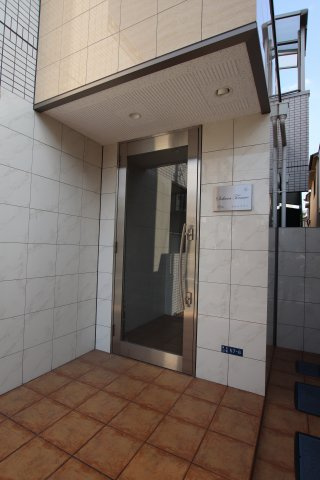 サクラテラスのエントランス