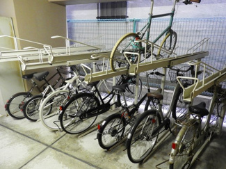 【駐車場】