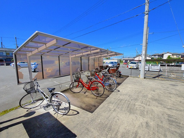 プレミール深田のその他共用部分|駐輪場