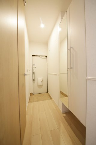 アヴェクトワの玄関