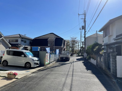 【前面道路含む現地写真】 | 仲介手数料無料　府中市小柳町1丁目新築戸建て1棟　1号棟