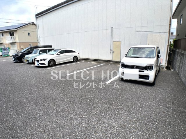 【駐車場】 | Ｄｅｒｎｉｅｒ・Ｍａｎｏｉｒ | 駐車スペースもあります