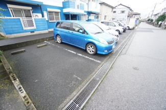 【駐車場】