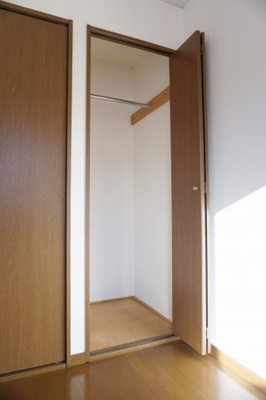 【収納】 | アネックスサード | ハンガー掛けに使用できます