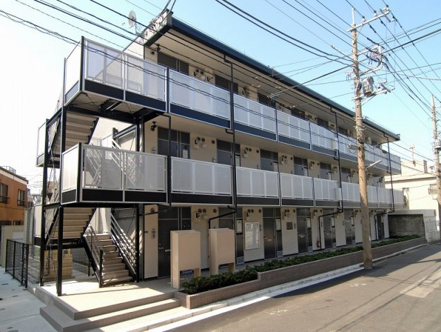 レオパレスアピラ