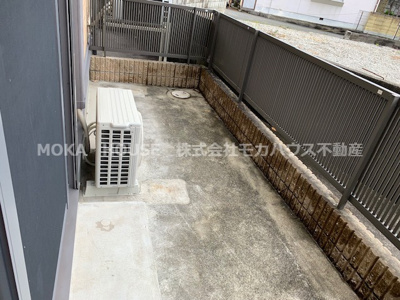 【バルコニー】 | サニーフラット御立 | バルコニーからの眺めを楽しみながら食事をしませんか