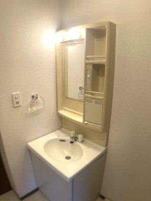 【洗面所】 | ラ・リヴィエールⅢ