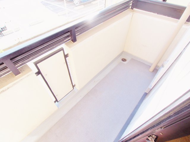 サンライズ鶴江Aのバルコニー