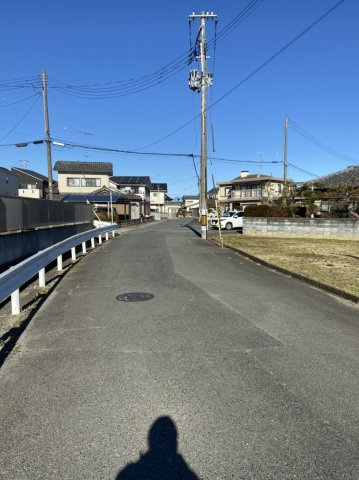錦町中迎一丁目　100坪の前面道路含む現地写真