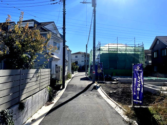 【前面道路含む現地写真】