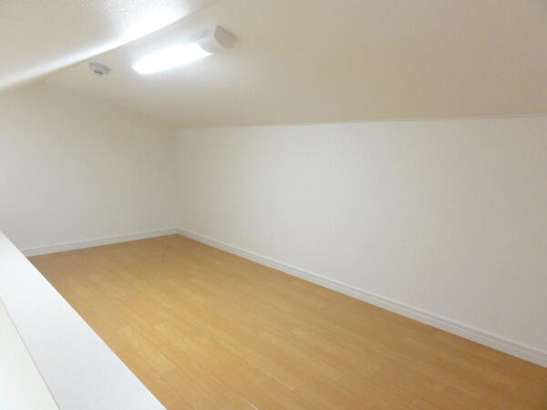 ピュアボナール新堀の寝室