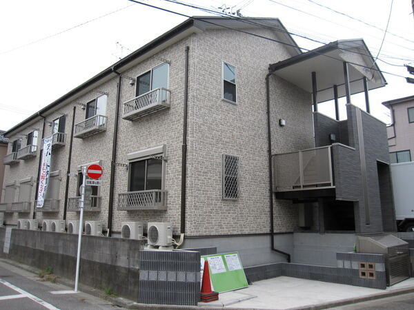 ピュアボナール新堀の外観