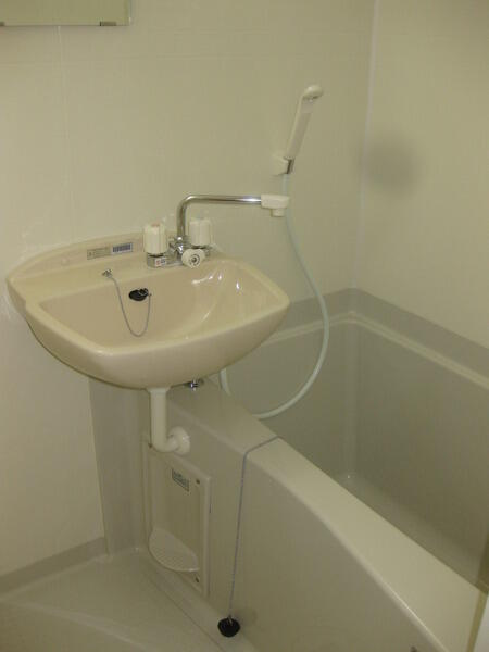 ピュアボナール新堀の浴室