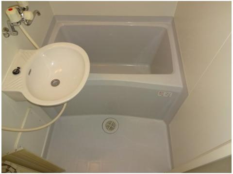 ピュアボナール新堀の洗面所