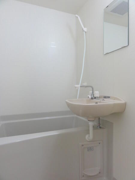 ピュアボナール新堀の浴室