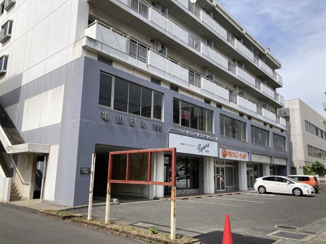 亀山ビル100
