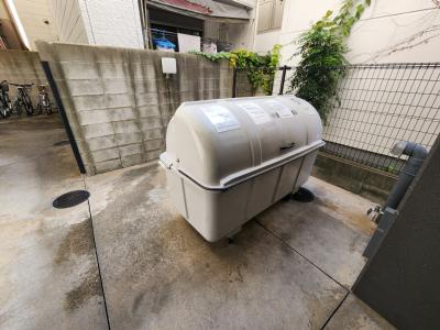 エストーネ京都二条のその他|敷地内ゴミ置き場