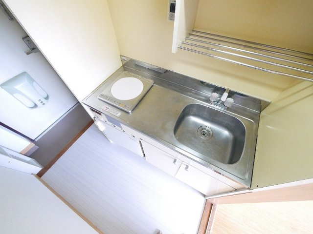 アイリスハイツ1号館のキッチン|キッチンでお料理をお楽しみください