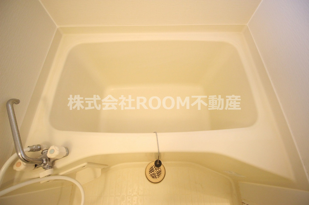 ジェネスカミムラの浴室|日々の疲れを癒すお風呂付です