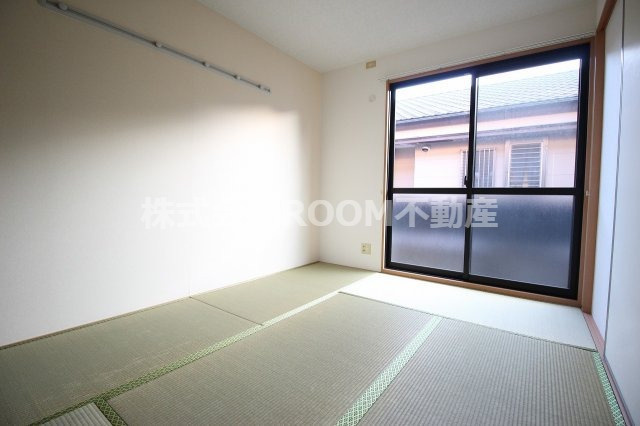 ジェネスカミムラの和室|畳の上でゆっくりとくつろげる和室です