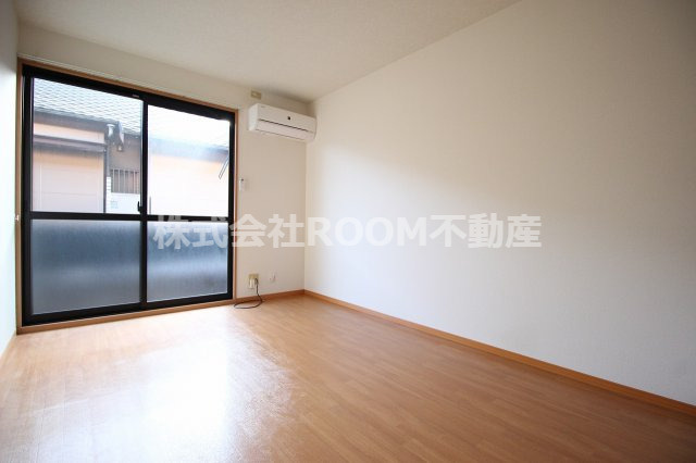 ジェネスカミムラの居間・リビング|ゆったり過ごせる居間です