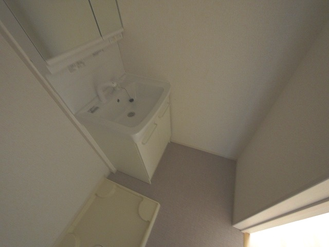 メゾンド・ローズの洗面所|コンパクトで使いやすい洗面所