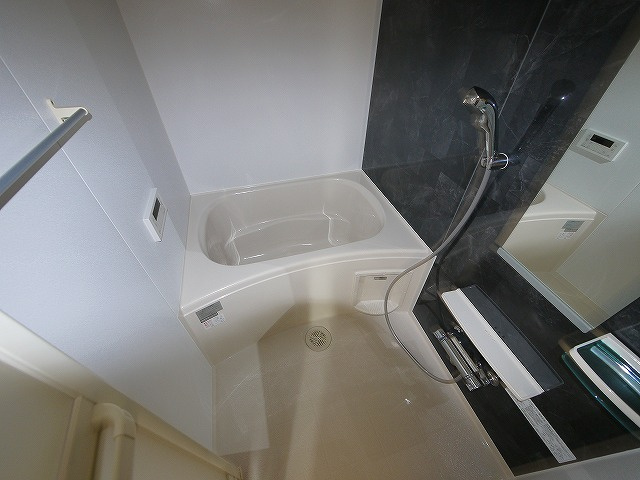 メゾンド・ローズの浴室|お風呂で日々の疲れを落としましょう