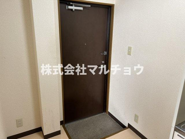 恵ハイツの玄関|明るい玄関です