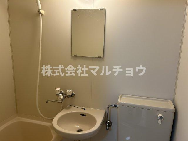 恵ハイツの洗面所|コンパクトで使いやすい洗面所