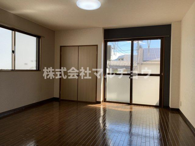 恵ハイツの洋室|明るい洋室です