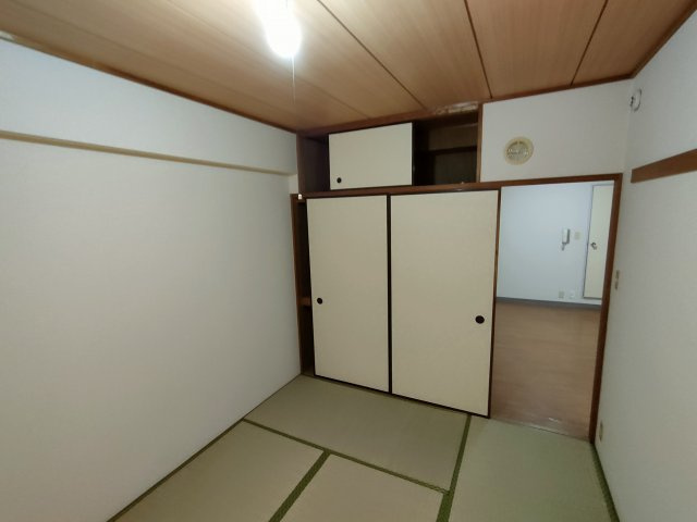 宍田ビルの和室