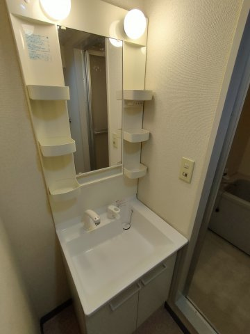 宍田ビルの洗面所