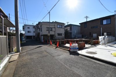 【前面道路含む現地写真】 | 立川市富士見町1丁目3期 | 前面道路　4ｍ公道