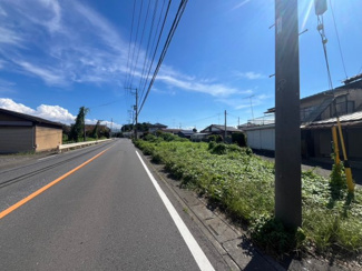 【前面道路含む現地写真】 | 日高市田木　建築条件なし売地・資材置場用地　JR川越線『武蔵高萩駅』徒歩38分