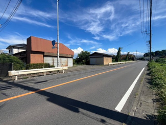 【前面道路含む現地写真】 | 日高市田木　建築条件なし売地・資材置場用地　JR川越線『武蔵高萩駅』徒歩38分