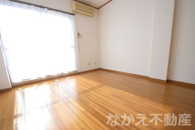 【寝室】 | 使い勝手のいい寝室です