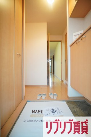 コモド　B棟の玄関