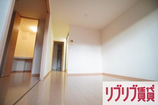 コモド　B棟の居間・リビング