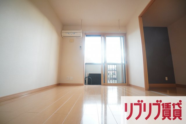 コモド　B棟の居間・リビング