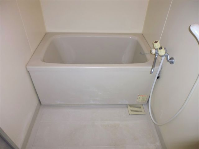 ポコアポコ住吉メゾンの浴室