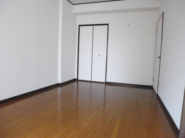 ポコアポコ住吉メゾンの洋室