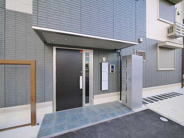アヴニール西九条のその他共用部分|オートロックで安心ですね