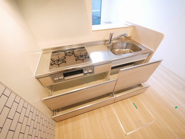 アヴニール西九条のキッチン|きれいなキッチンです