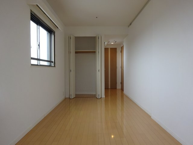 スカイグランデ京成小岩の洋室