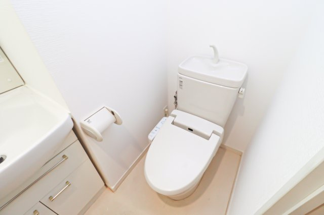 サヴォイザ・ティファナ　10階のトイレ|別号室のものです。現状優先になります。