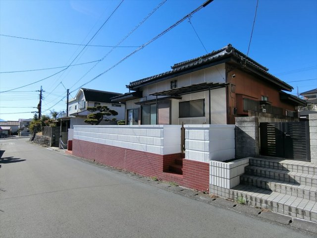 甲斐市牛句富士山が眺望の高台住宅　ガレージ付きの外観パース